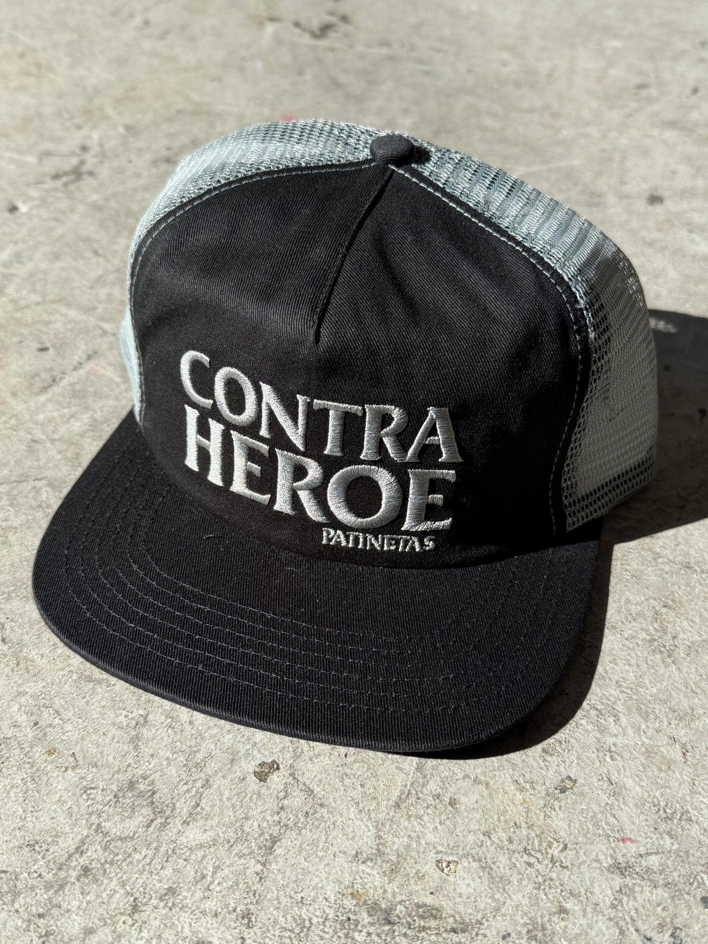 Contra Heroe Snapback