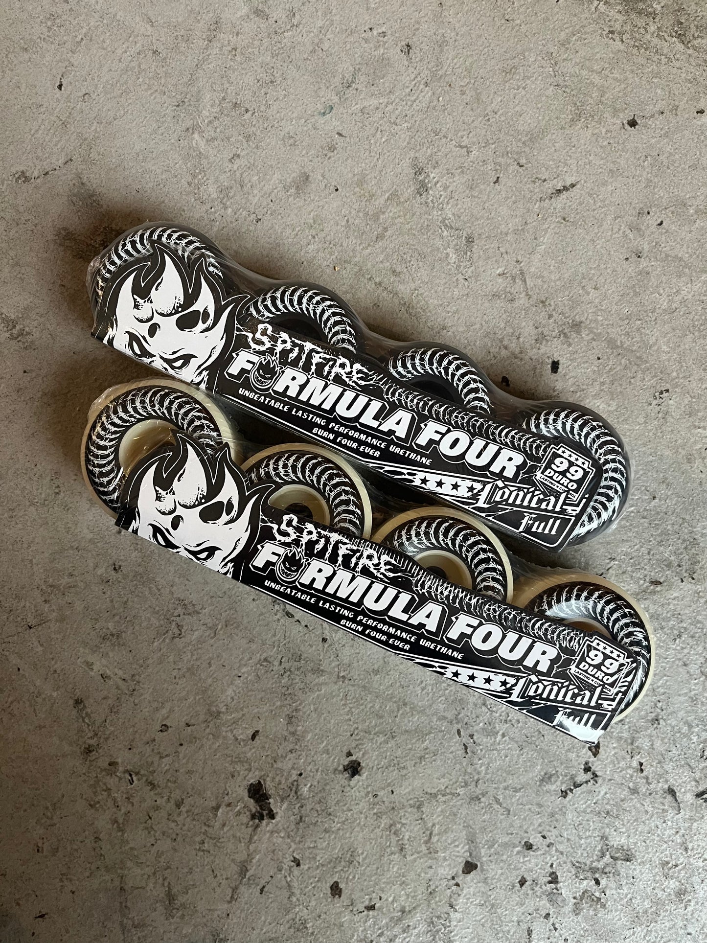 Spitfire Decay Conical Full Wheels