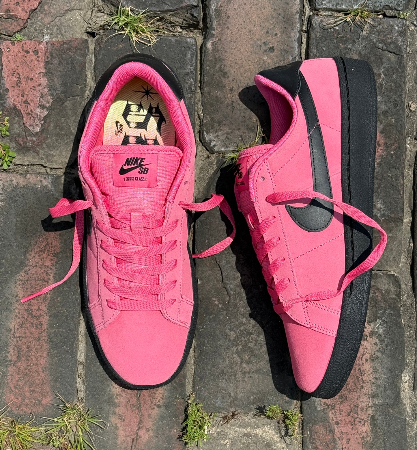 Tennis Classic (Hyper Pink/Black)