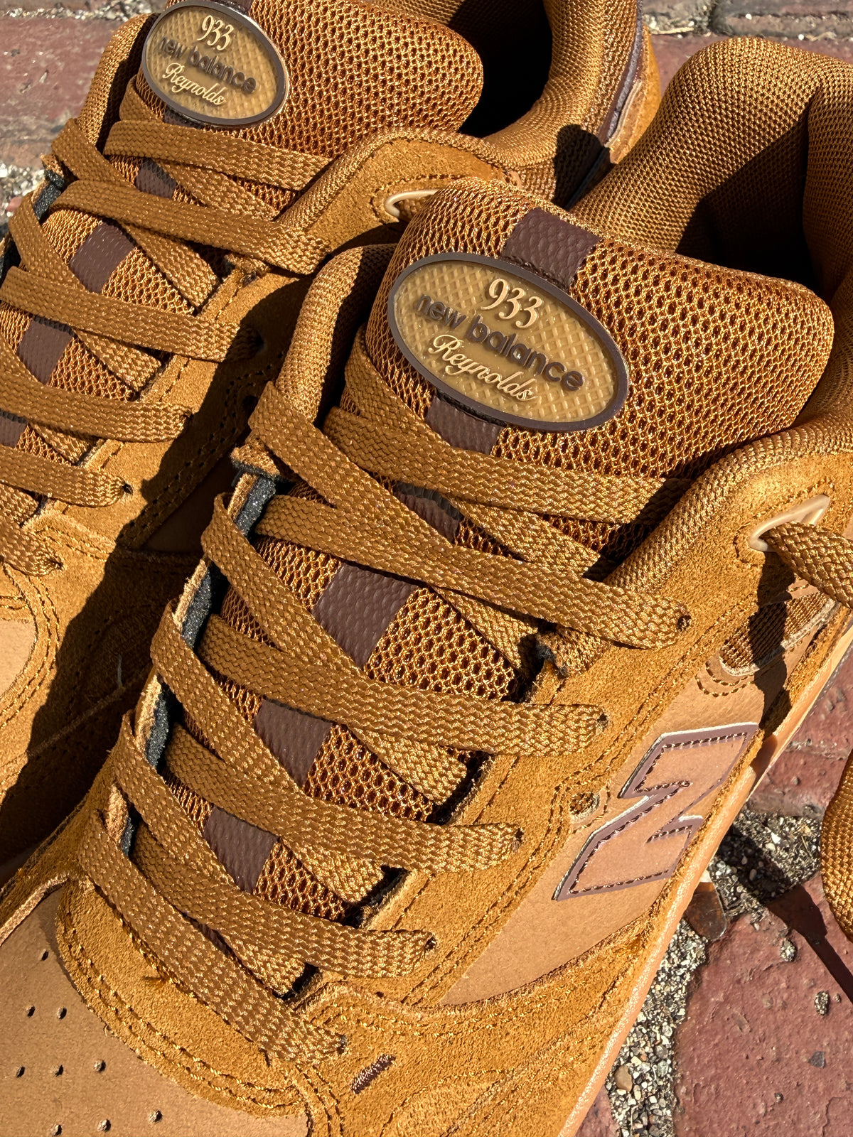 Reynolds 933 (Brown/Brown)