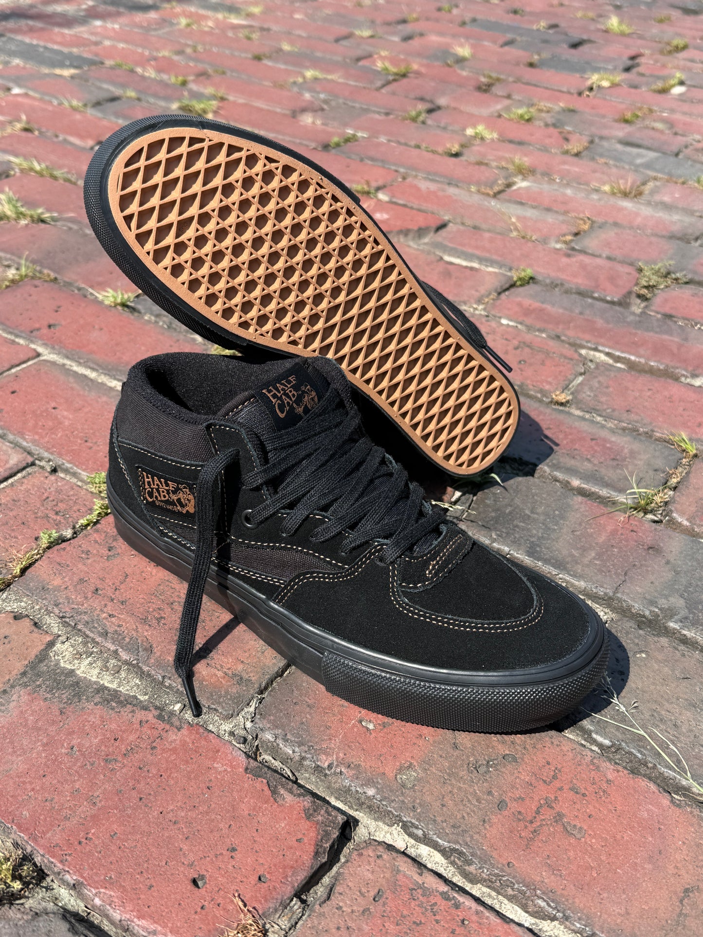 Skate Half Cab (Black/Brown)