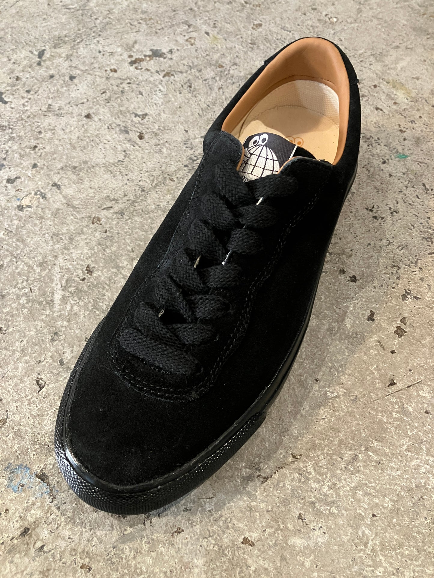VM001 Suede Lo Black/Black