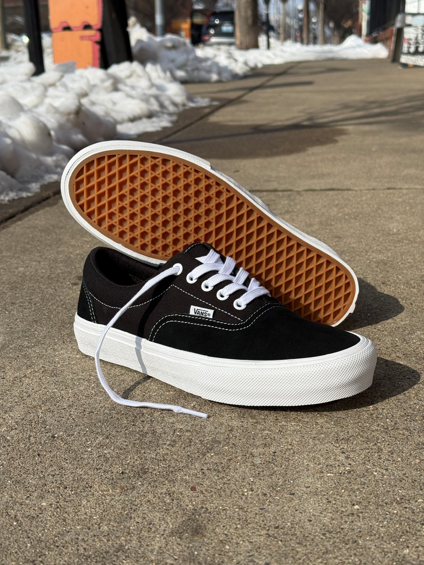 Skate Era (Black/White)