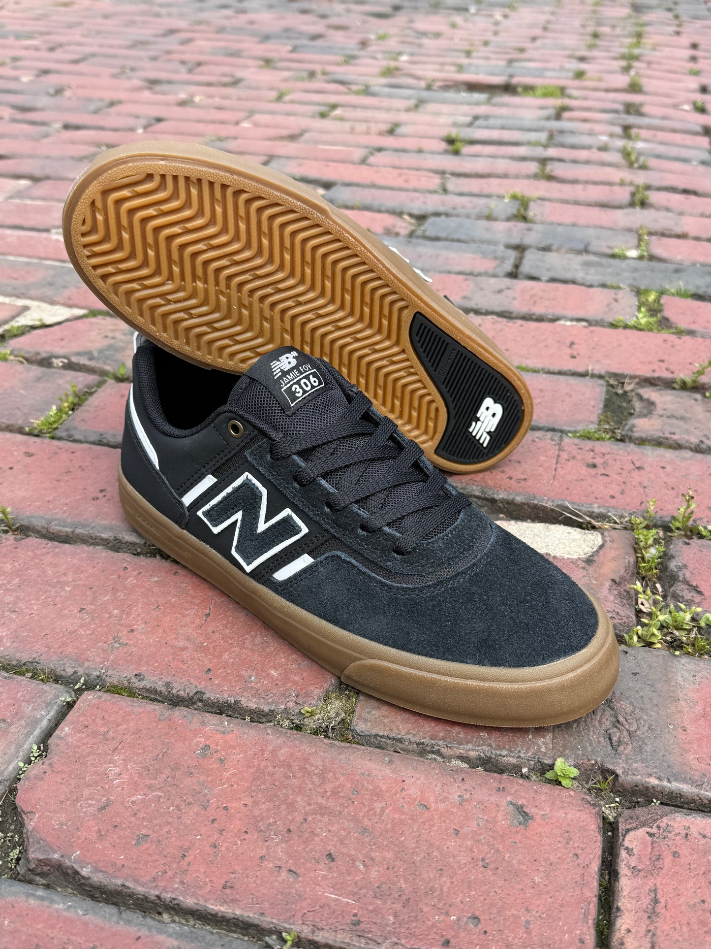 Foy 306 (Black/Gum)