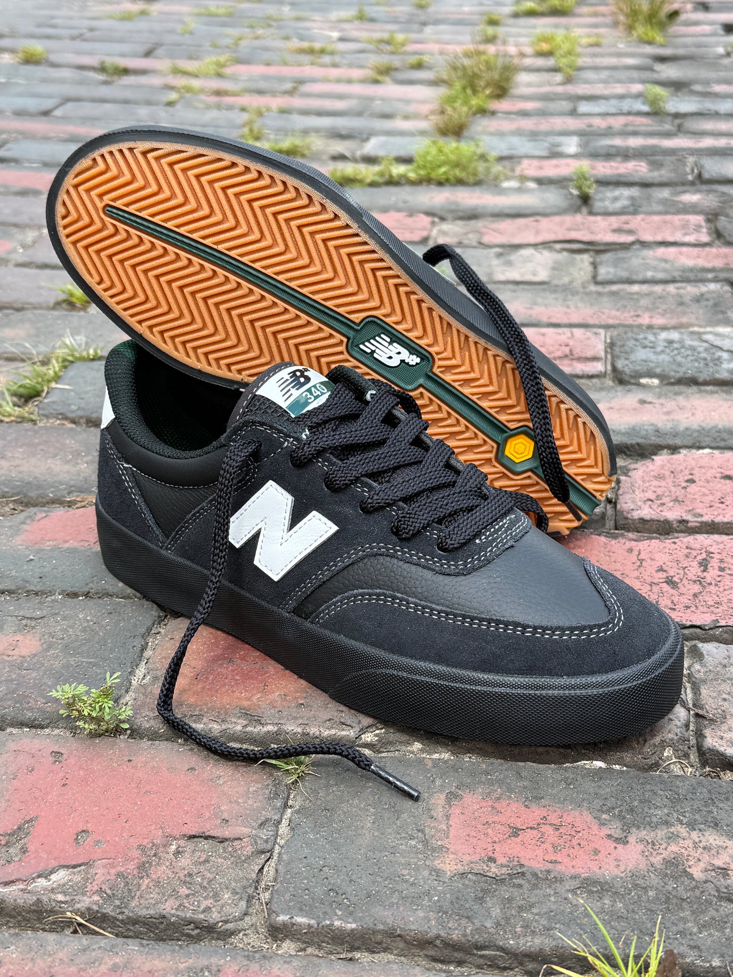 NB340 (Black/Black/Gum)