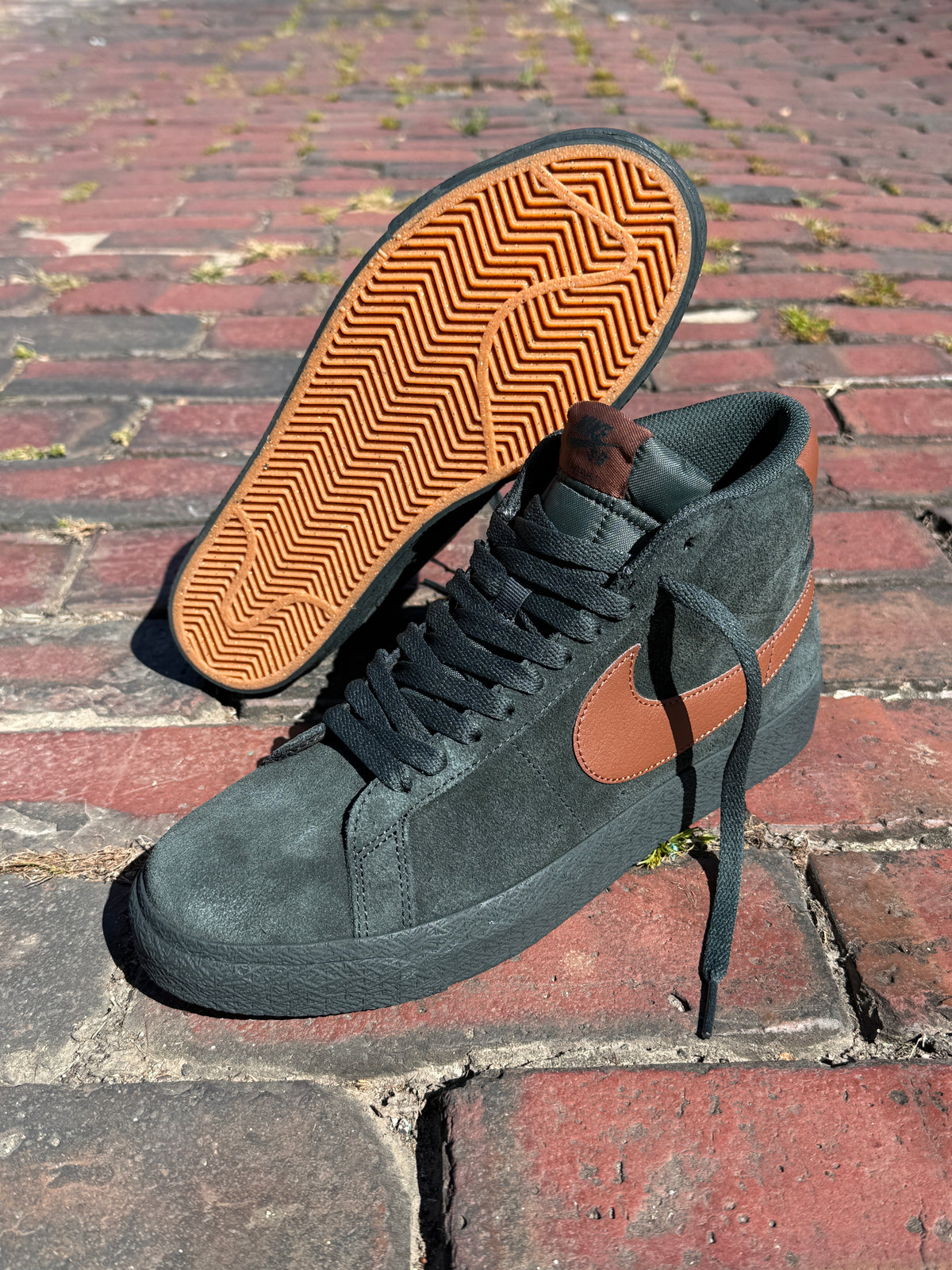 Blazer Mid (Black Spruce)