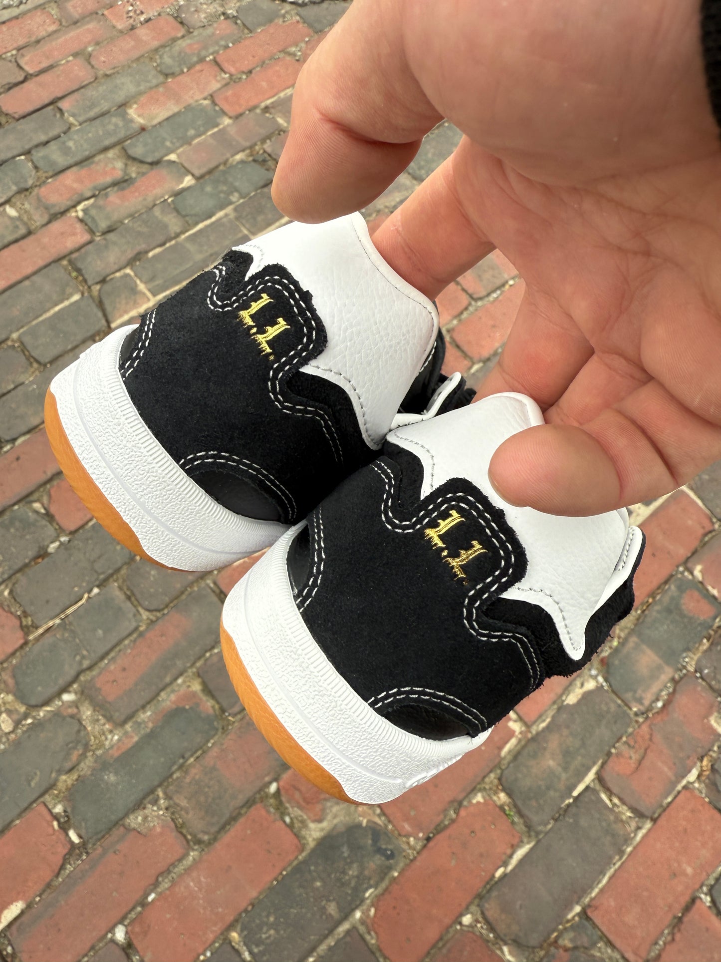 Louie Lopez Pro 2 (Black/White)