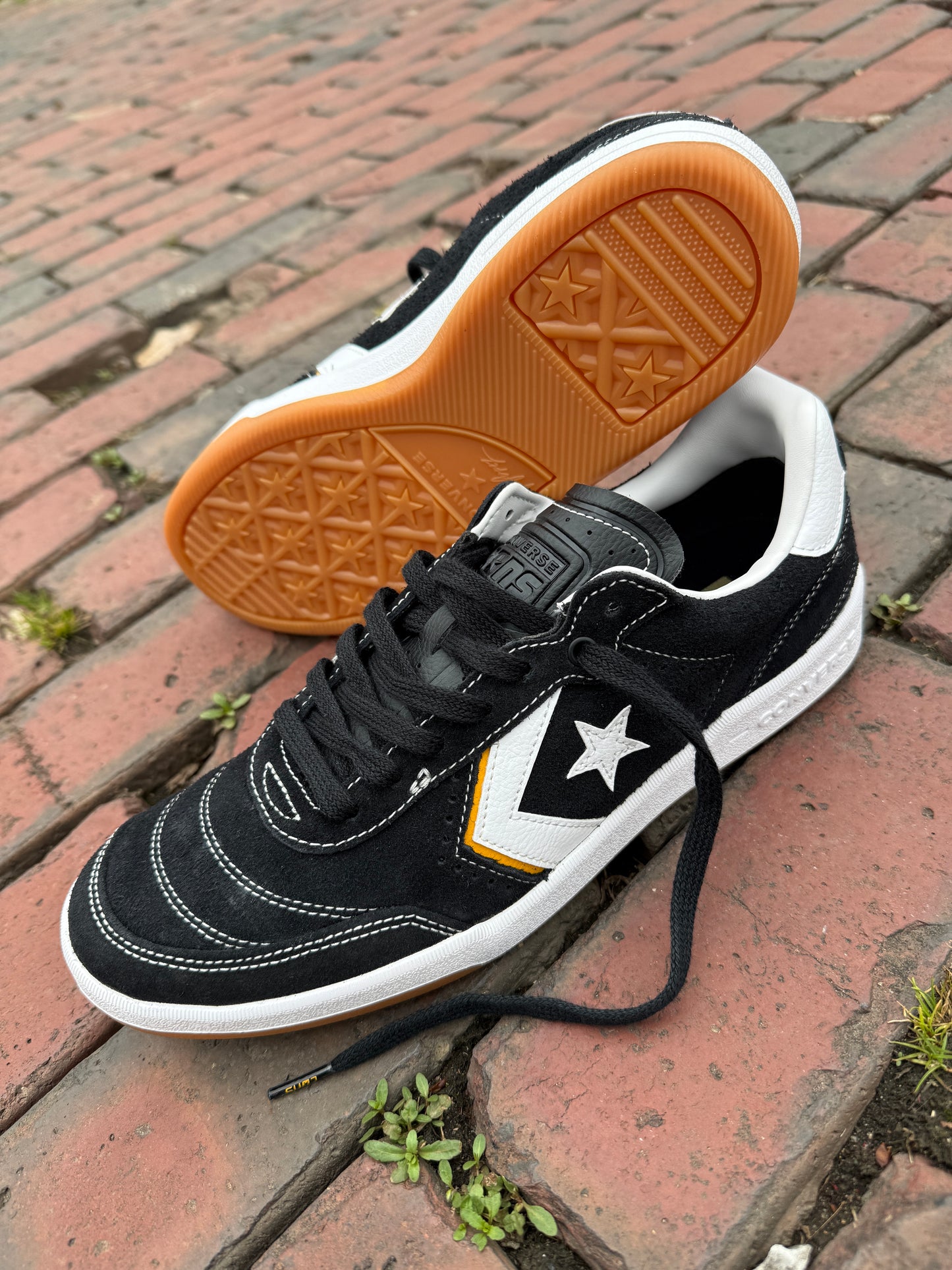 Louie Lopez Pro 2 (Black/White)