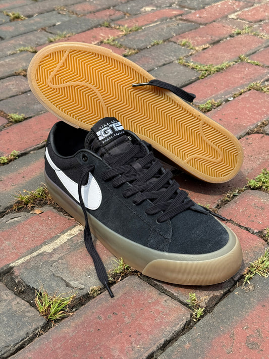GT Blazer (Black/White/Gum)