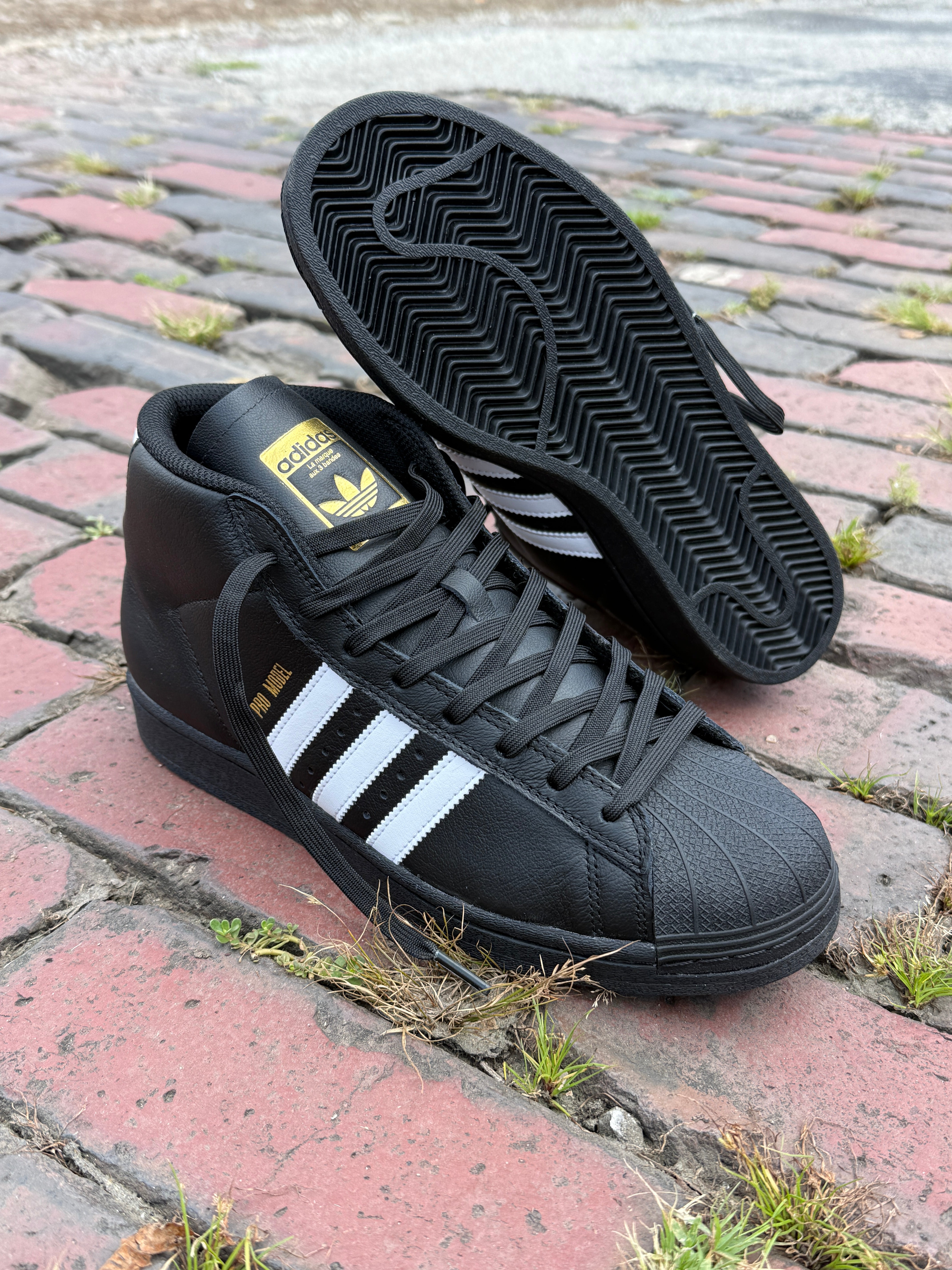 Pro Model ADV (Black/Black) – Home Skateshop