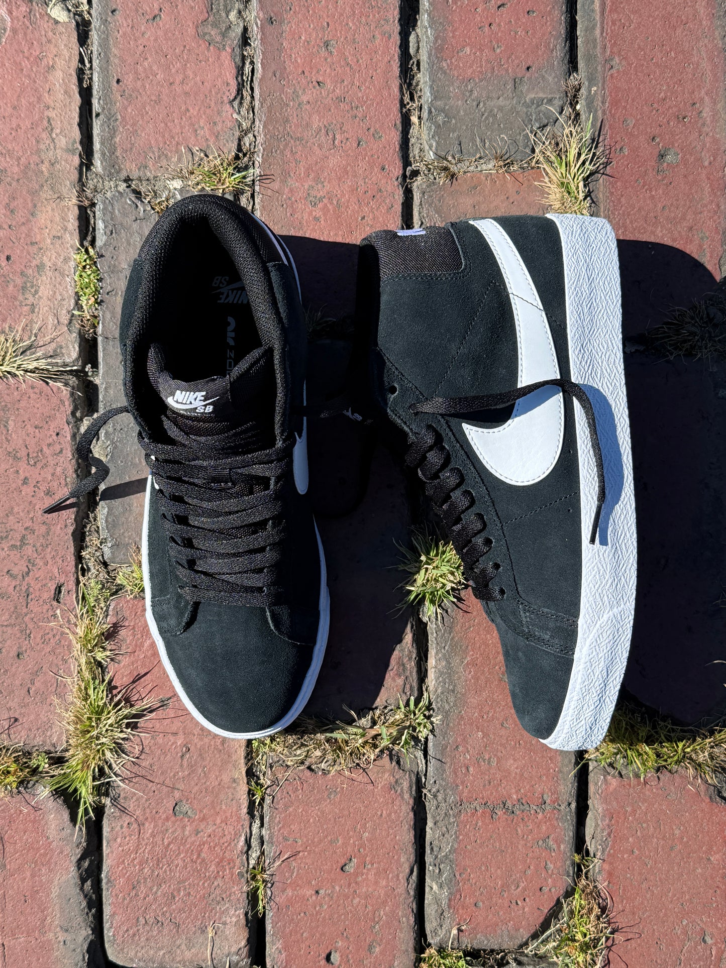 Zoom Blazer Mid (Black/White)