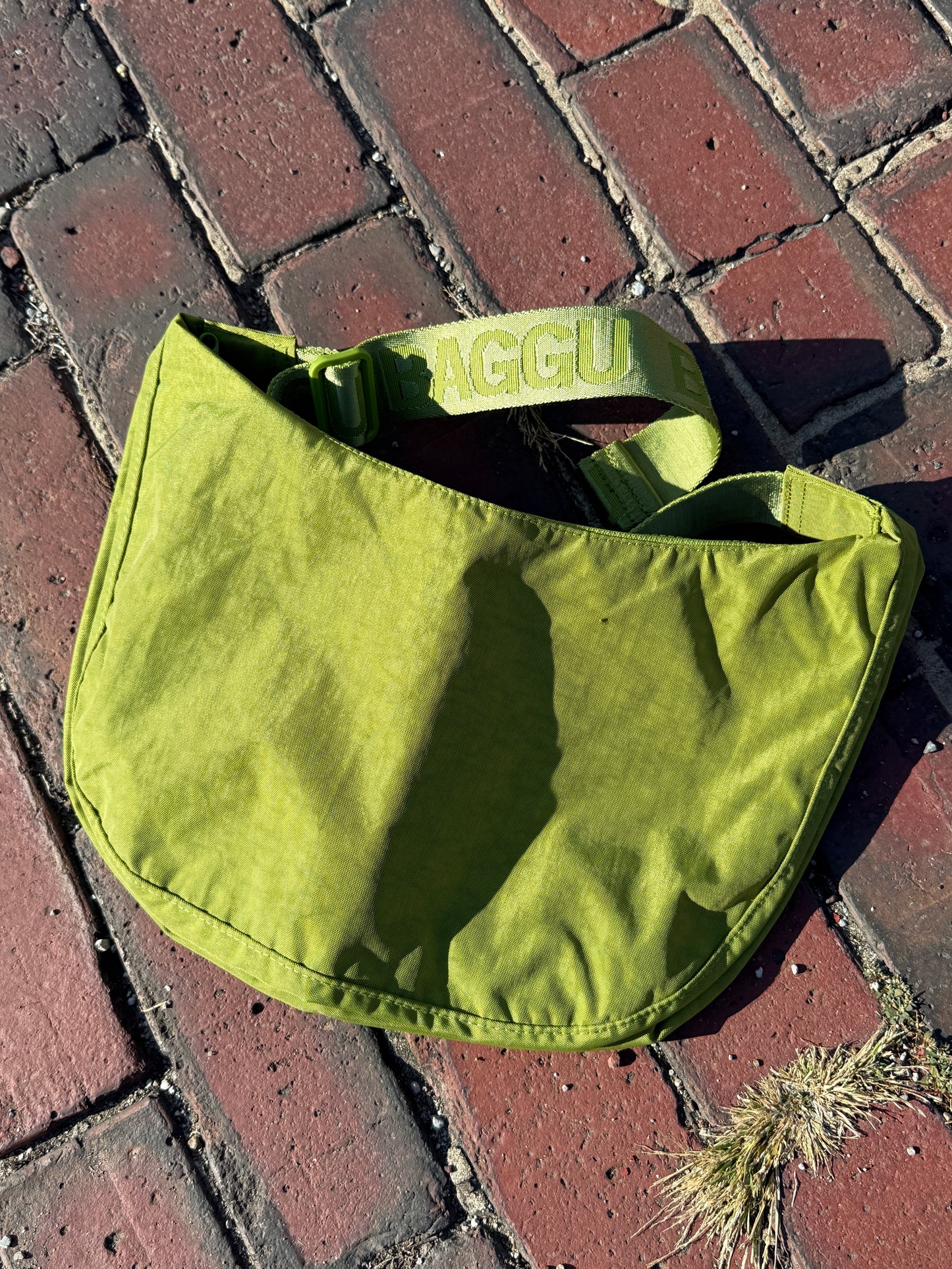 Medium Crescent Bag