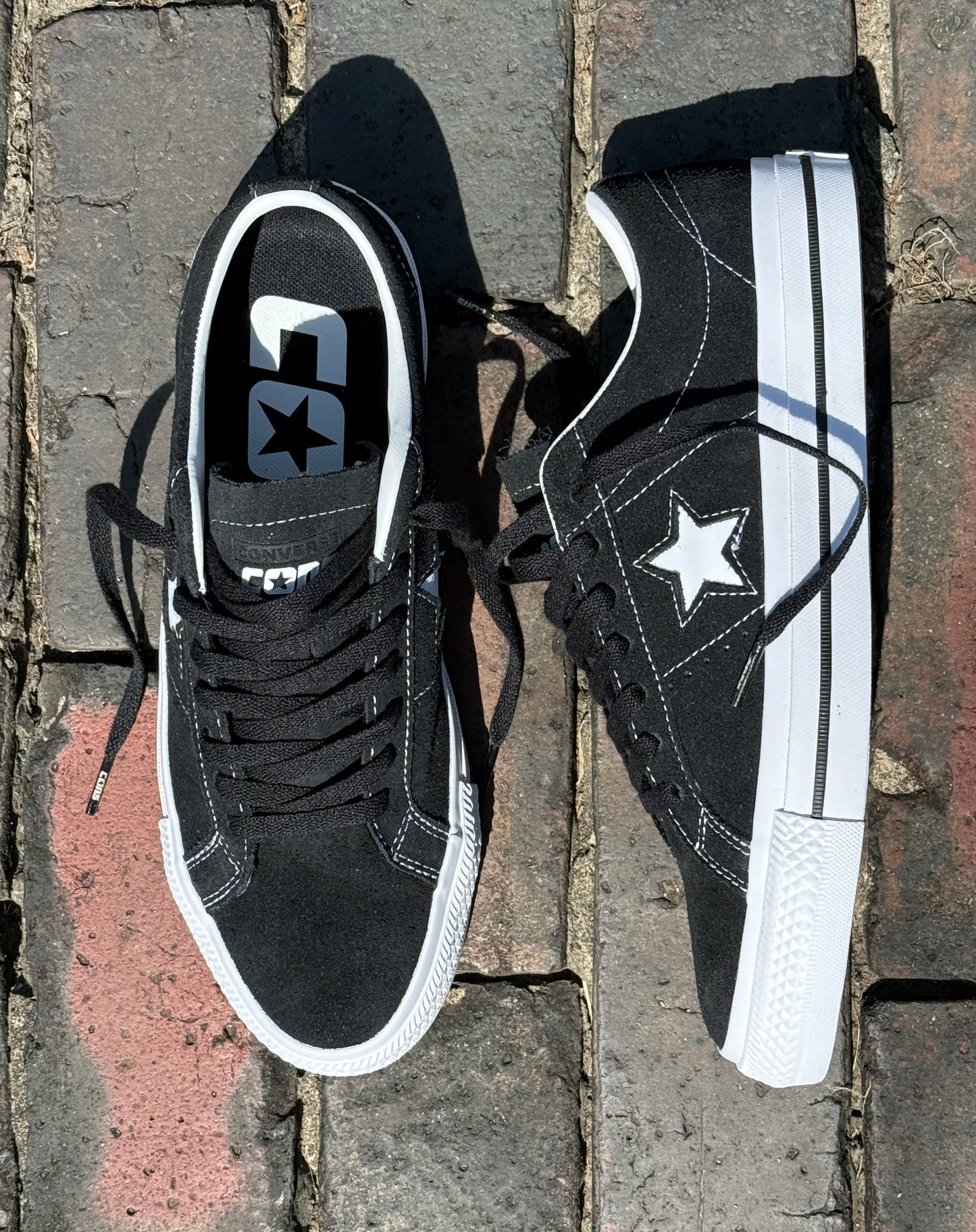 One Star Pro OX (Black/White)