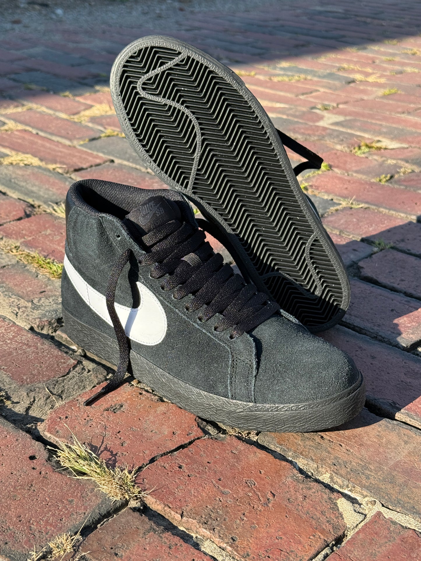 Blazer Mid (Black/Black)