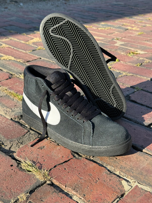 Blazer Mid (Black/Black)