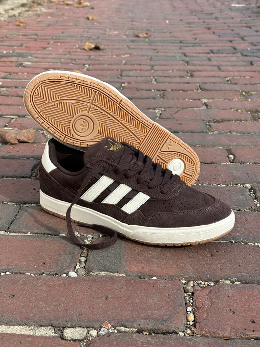 Tyshawn II (Brown/White)