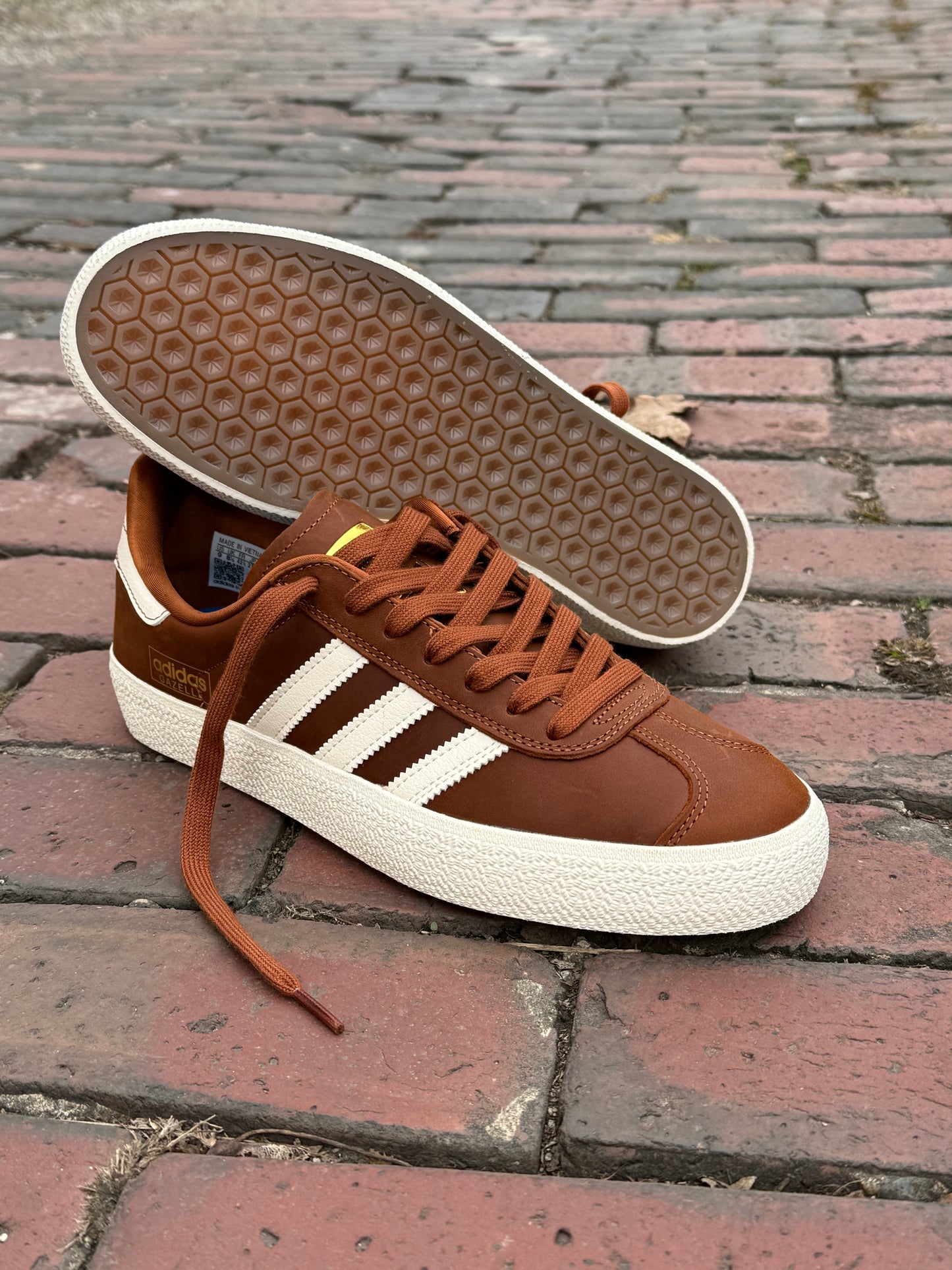 Gazelle ADV (Brown/White)